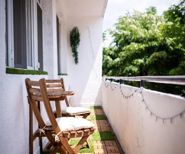 A&k Cozy Art 2 ヴァルナ