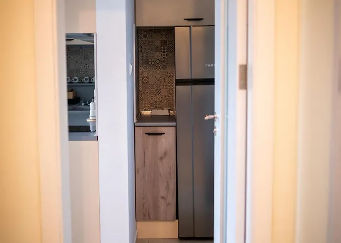 A&k Cozy Art 2 ヴァルナ