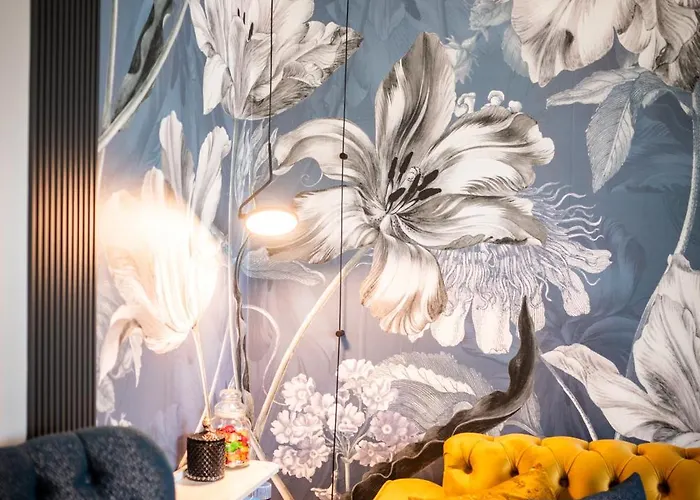 A&k Cozy Art 2 * ヴァルナ